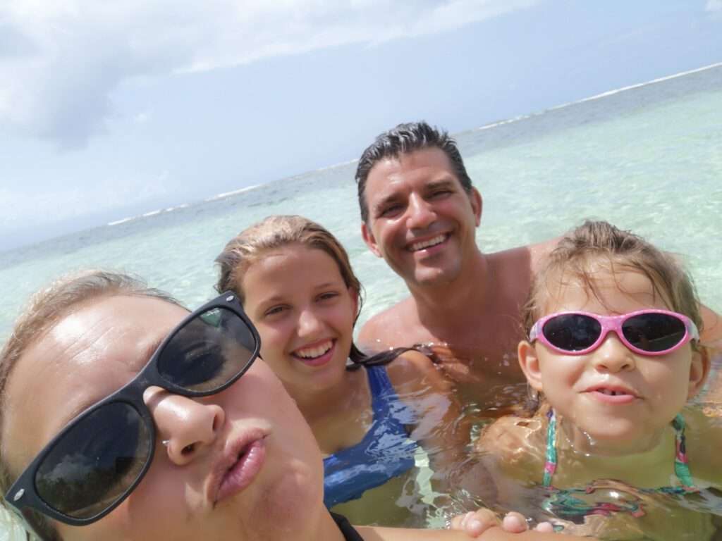 Famille Merle, Guadeloupe Antilles françaises 2021 - Blog Un Parfum de Terre